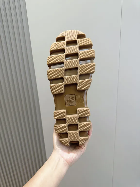 Louis Vuitton Shoe 